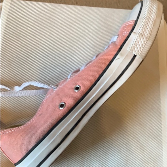 Women’s Converse - Picture 3 of 7
